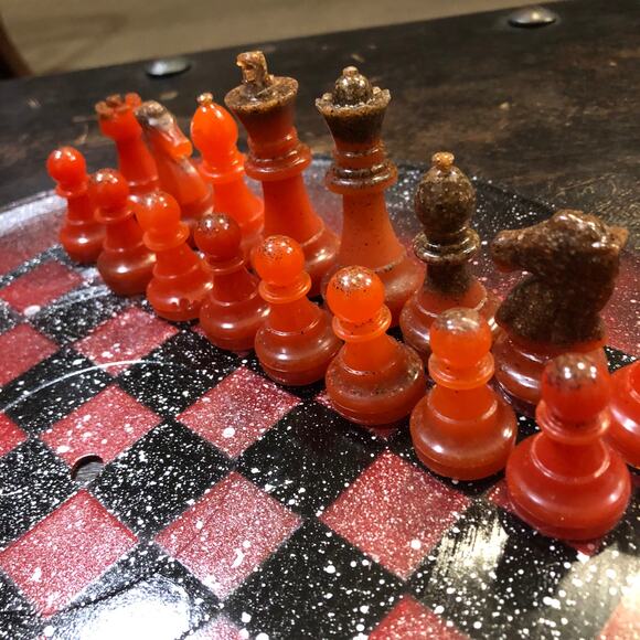 Vinyl Chess Set - Red Galaxy (Resin Pieces) - Picture 8 of 11